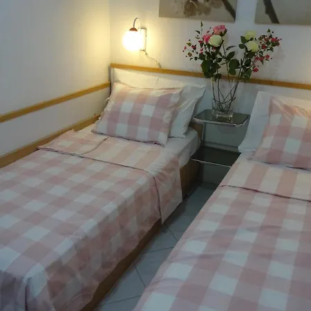 Apartmani Dunja I Tina Gajcu Novalja Exterior foto