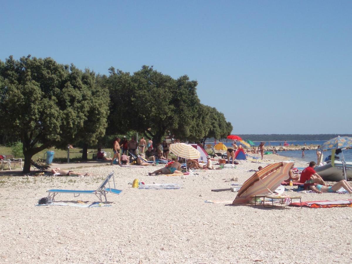 Dunja I Tina Gajcu * Novalja